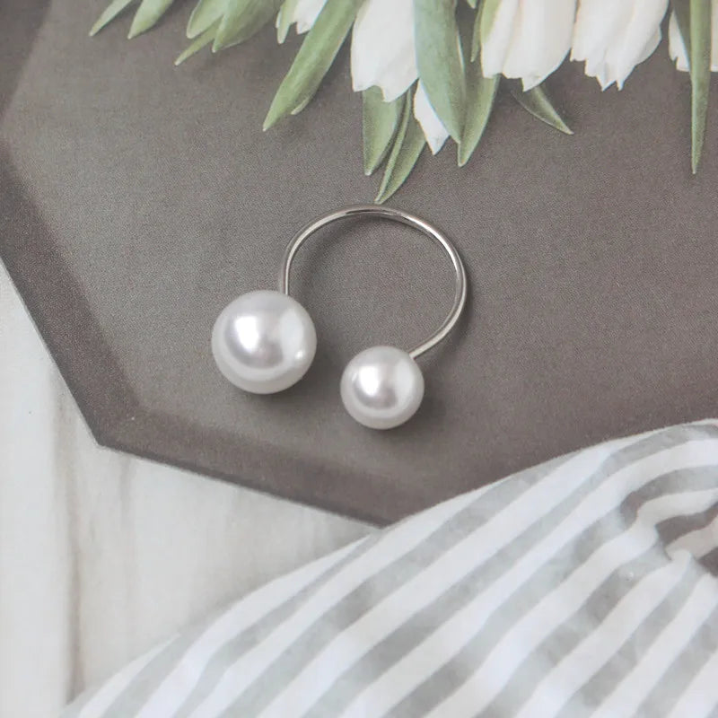 Anéis pérolas simuladas