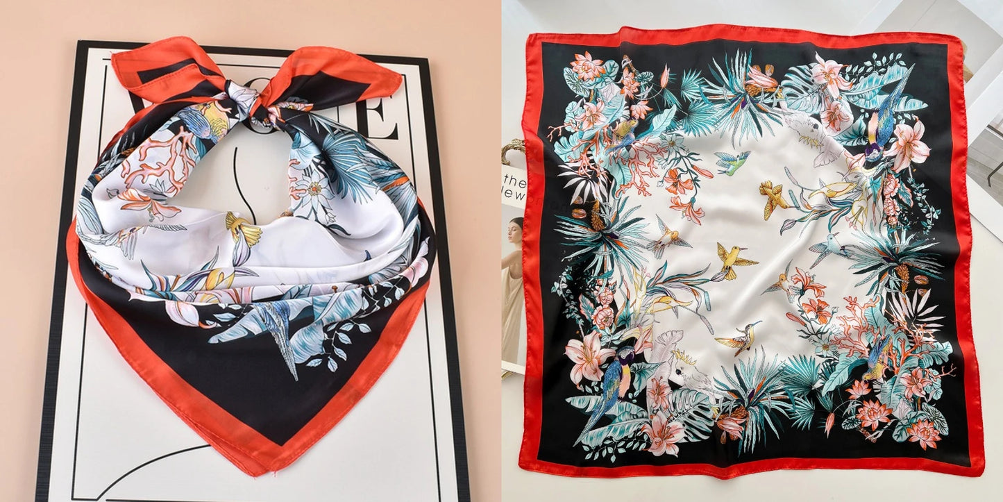 Lenço quadrado de seda com estampado floral de luxo