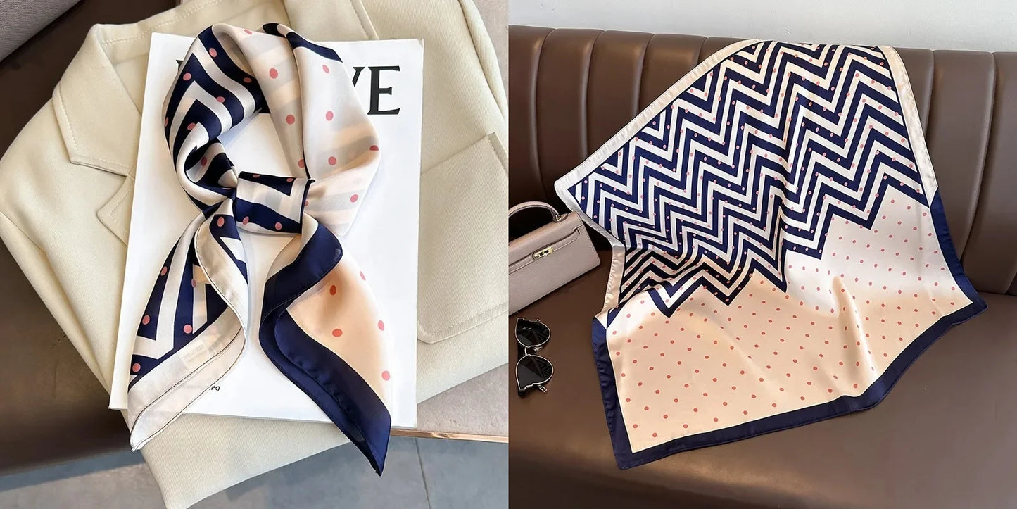 Lenço quadrado de seda com estampado floral de luxo