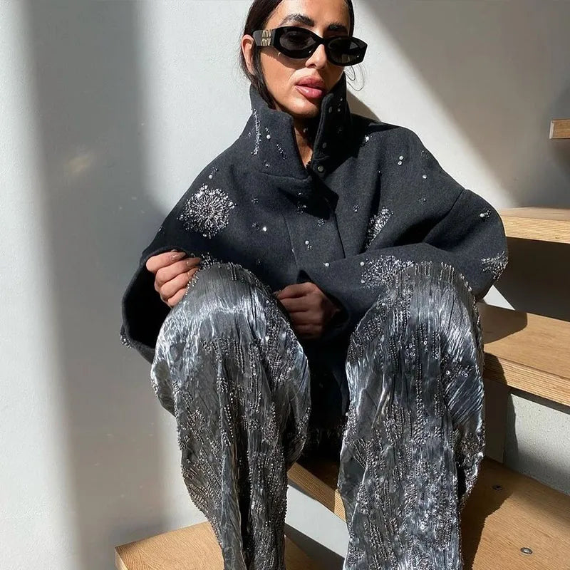 Casaco com bordados e missangas