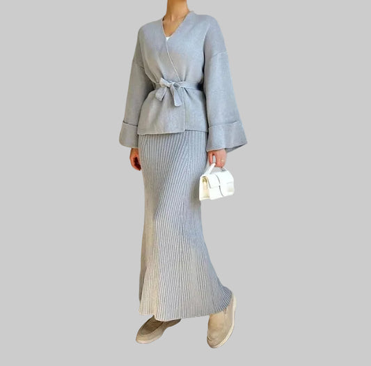 Conjunto elegante de duas peças com decote em V