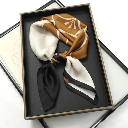 Lenço estampado em seda