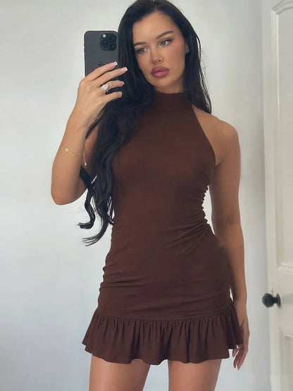 Vestido curto básico conciso