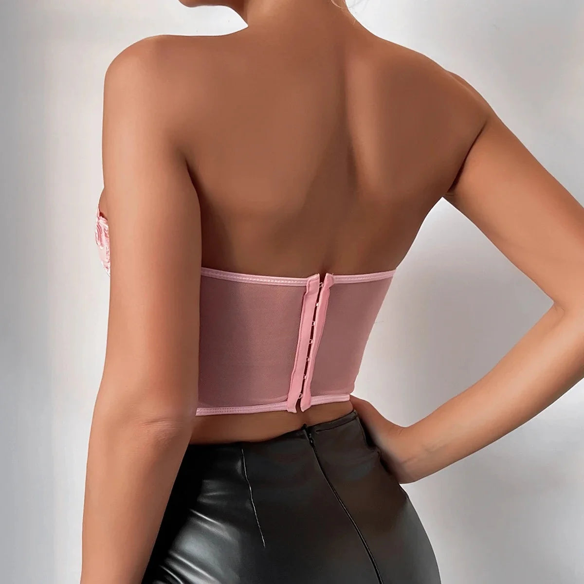 Top cropped sem alças