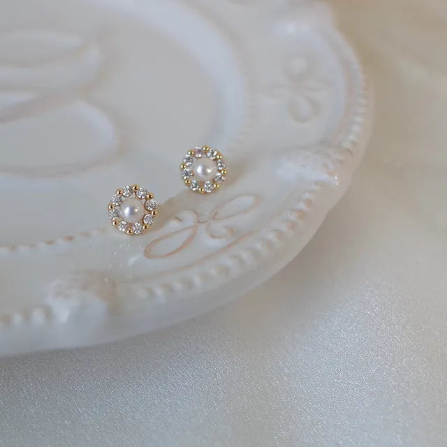 Brincos de luxo com zircónias e pérola