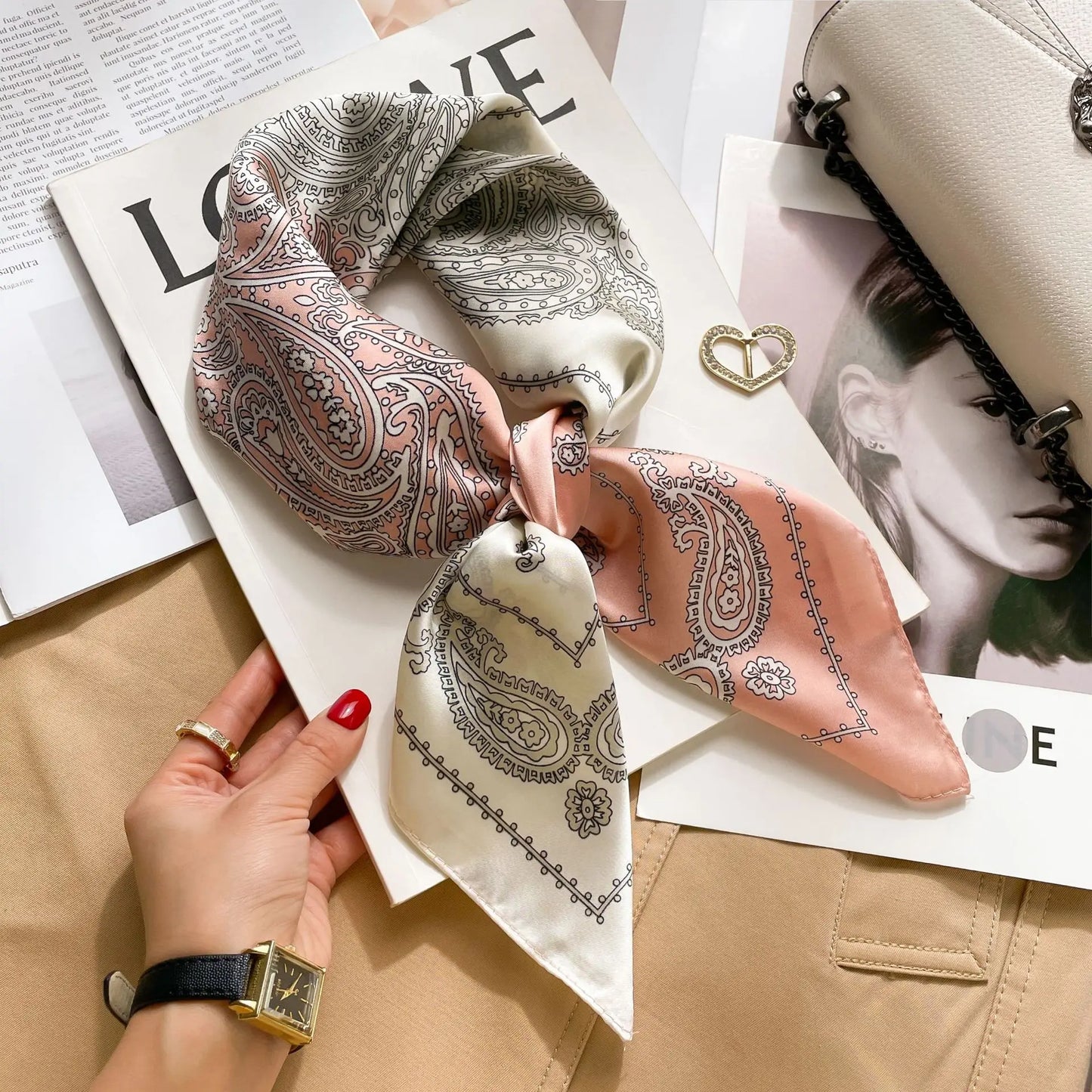 Lenço de seda para pescoço